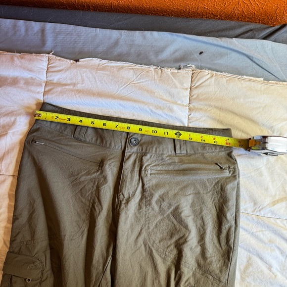 Women's REI Zip Off Cargo Pants, Hiking Outdoors, Brown, Size 8 - Picture 6 of 7